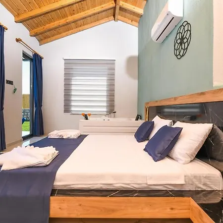 Sade 2 Modern Secluded