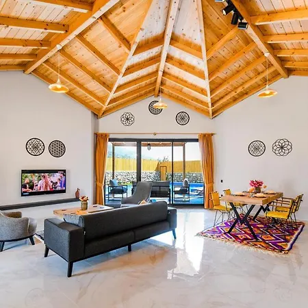 Sade 2 Modern Secluded Villa *