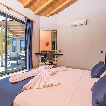 Sade 2 Modern Secluded Villa
