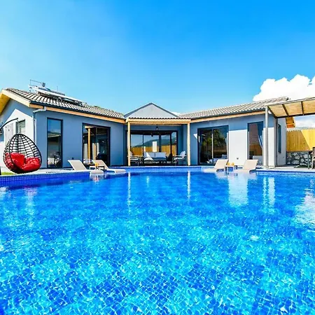 Sade 2 Modern Secluded Sarıbelen