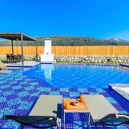 فيلة Sade 2 Modern Secluded *