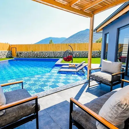 فيلة Sade 2 Modern Secluded *